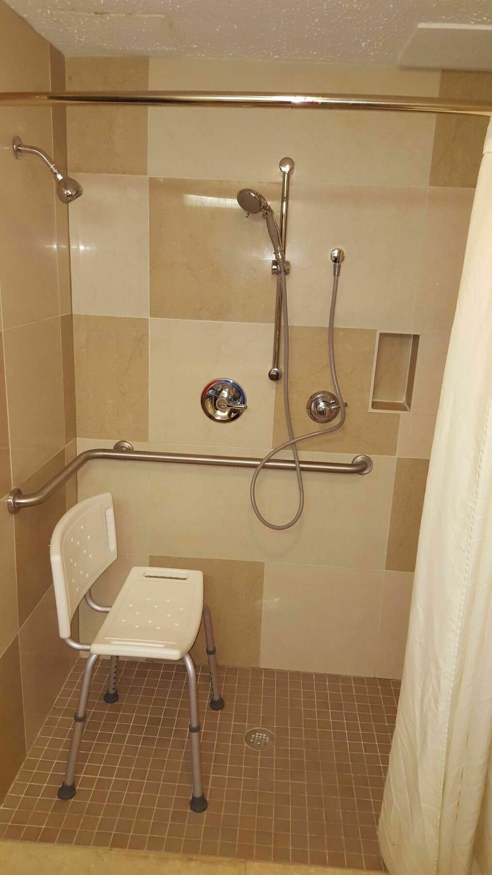 Super 8 By Wyndham Raleigh North East Hotel Ngoại thất bức ảnh